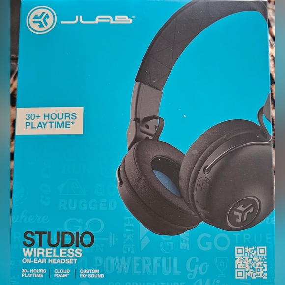 JLAB STUDIO WIRELESSON-EAR HEADPHONES ● NWT - Picture 4 of 5